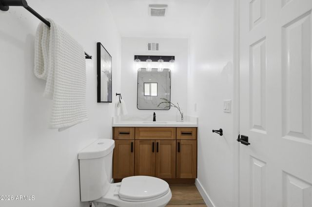 1555 W 6TH Street, Tempe, AZ 85281