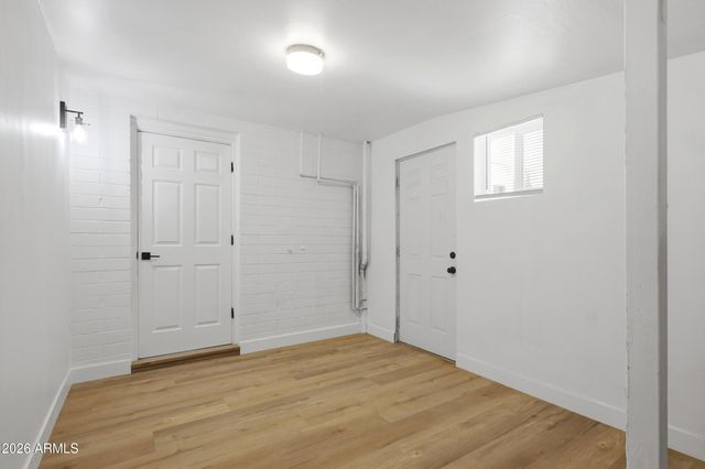 1555 W 6TH Street, Tempe, AZ 85281