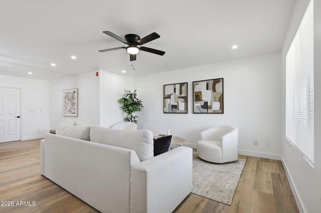 1555 W 6TH Street, Tempe, AZ 85281