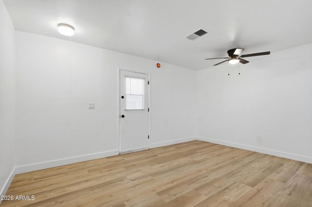 1555 W 6TH Street, Tempe, AZ 85281