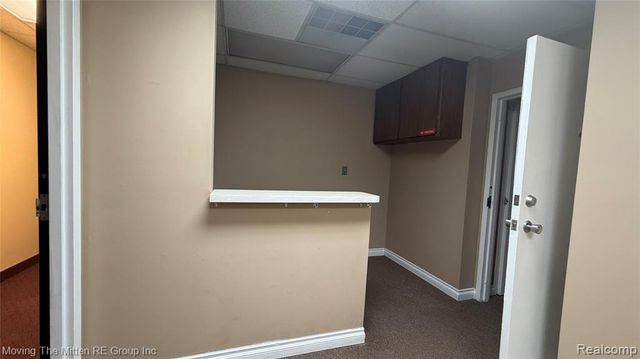10533 Farmington Road, Livonia, MI 48150