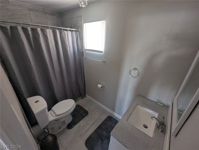 5808 Evergreen Avenue, Las Vegas, NV 89107