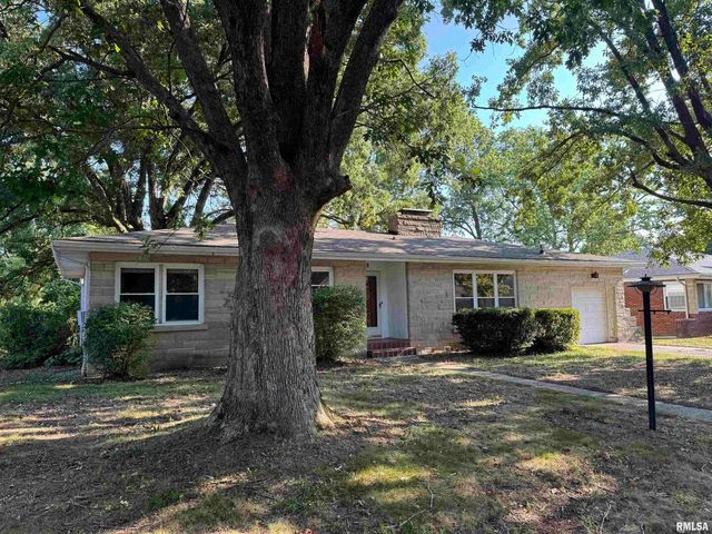 8 NORTHBROOK Drive, Mt Vernon, IL 62864