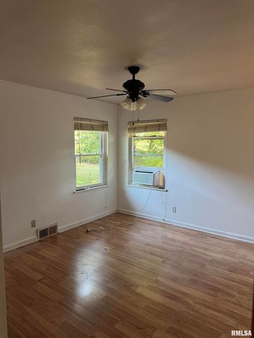 8 NORTHBROOK Drive, Mt Vernon, IL 62864