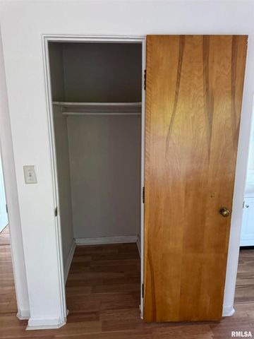 8 NORTHBROOK Drive, Mt Vernon, IL 62864