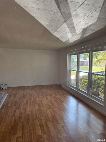 8 NORTHBROOK Drive, Mt Vernon, IL 62864