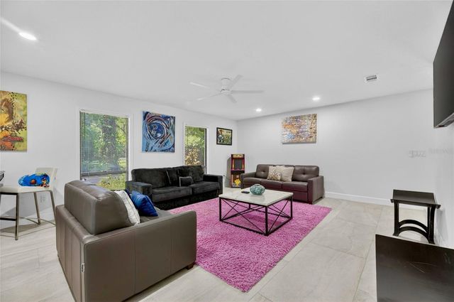17309 LINDA VISTA CIRCLE, Lutz, FL 33548