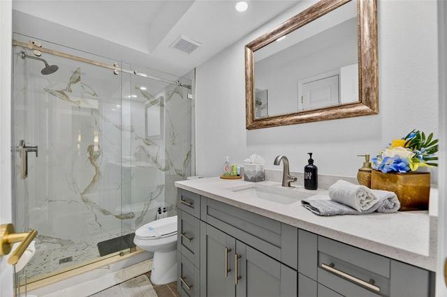 17309 LINDA VISTA CIRCLE, Lutz, FL 33548