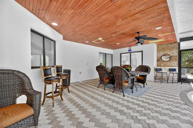 17309 LINDA VISTA CIRCLE, Lutz, FL 33548