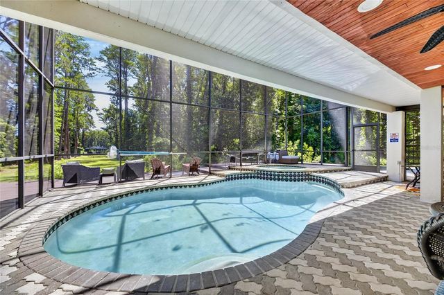 17309 LINDA VISTA CIRCLE, Lutz, FL 33548