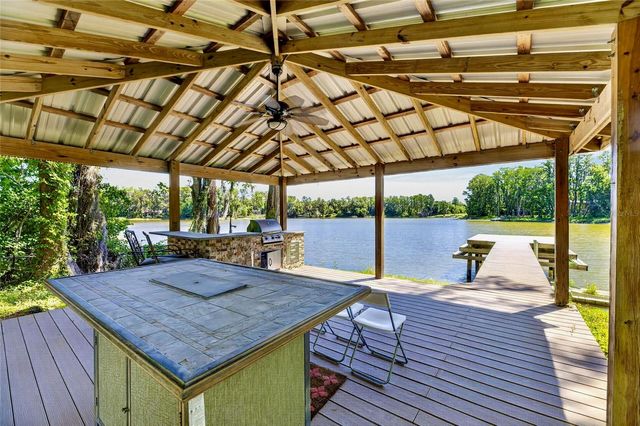 17309 LINDA VISTA CIRCLE, Lutz, FL 33548