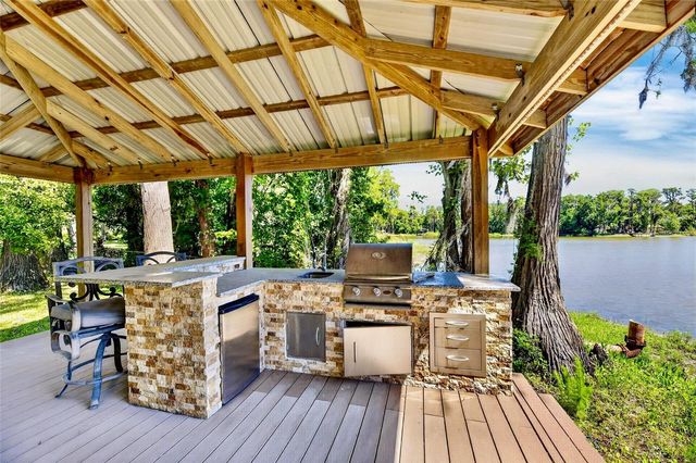 17309 LINDA VISTA CIRCLE, Lutz, FL 33548