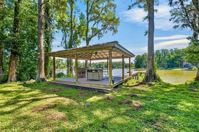 17309 LINDA VISTA CIRCLE, Lutz, FL 33548