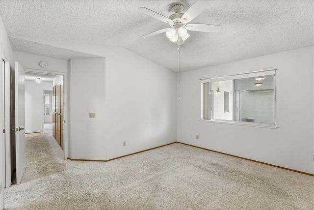 7317 Sunleaf Ln, Sacramento, CA 95828