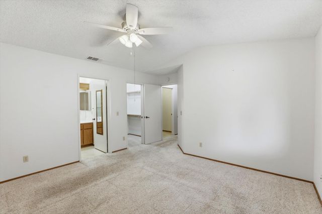 7317 Sunleaf Ln, Sacramento, CA 95828