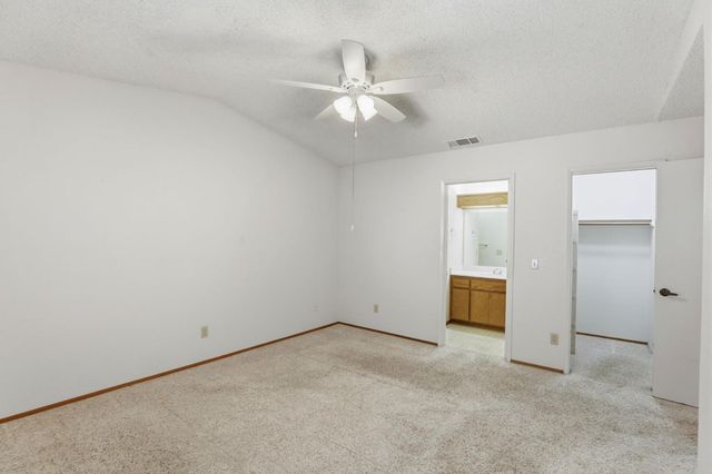 7317 Sunleaf Ln, Sacramento, CA 95828