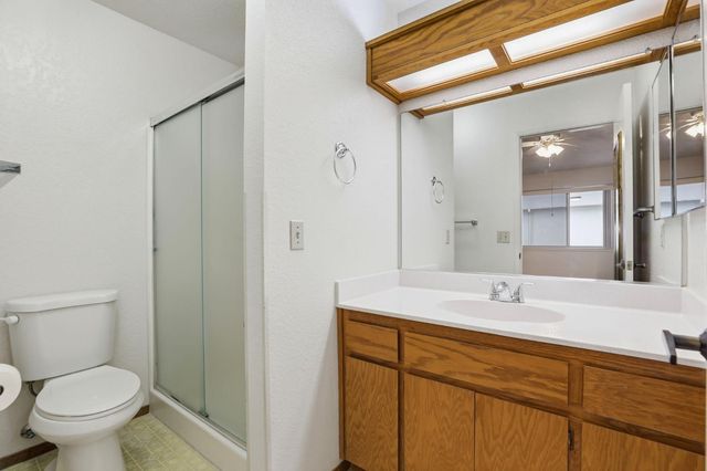 7317 Sunleaf Ln, Sacramento, CA 95828