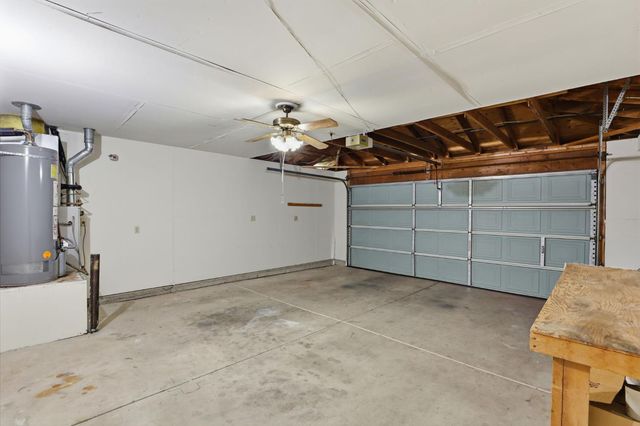 7317 Sunleaf Ln, Sacramento, CA 95828