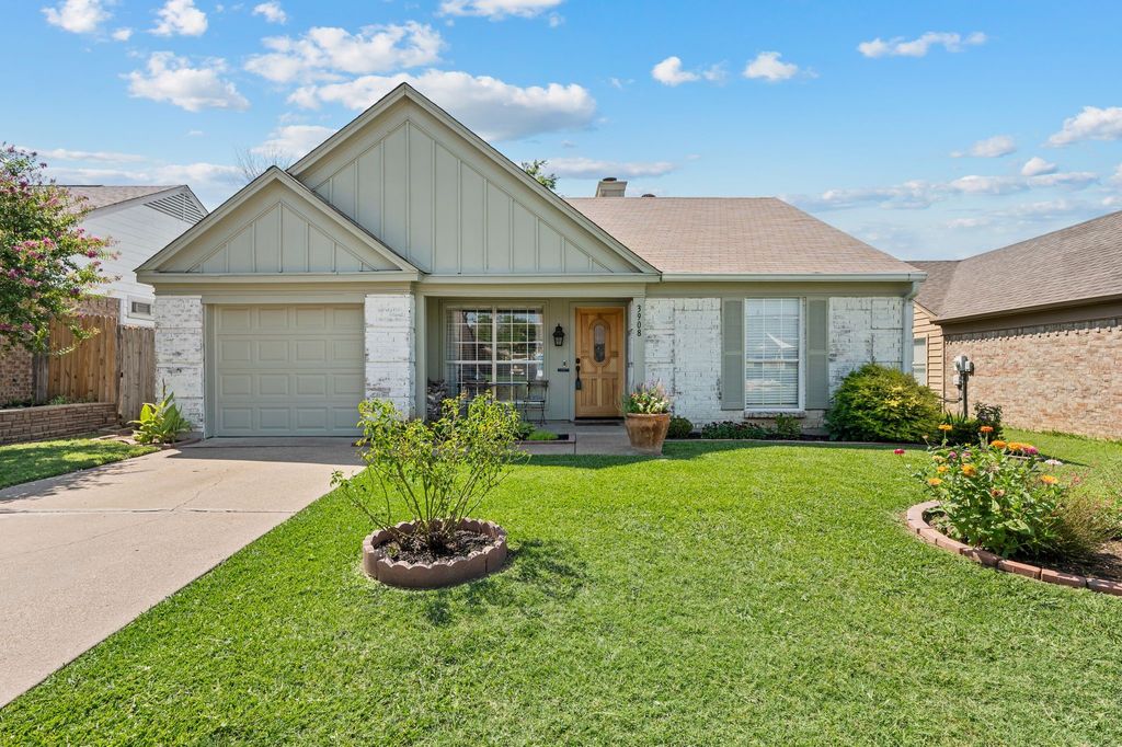 3908 River Birch Road, Fort Worth, TX 76137