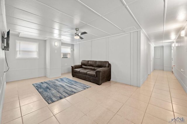 124 Cedar Ln, Grand Isle, LA 70358