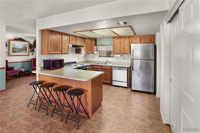 2260 Lakeside Drive, Bullhead City, AZ 86442