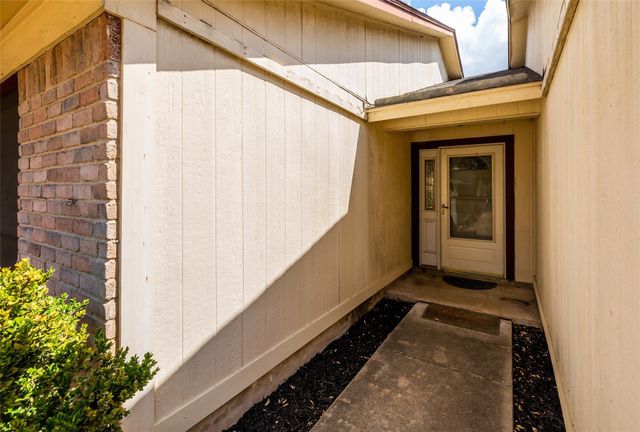 1006 Silbury DR, Austin, TX 78758