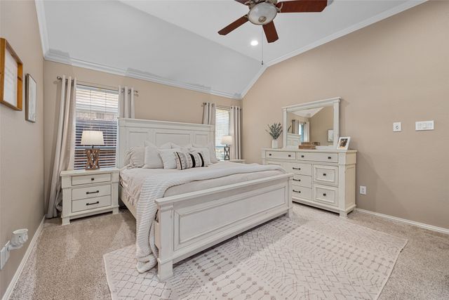 5520 Plata Lane, Benbrook, TX 76126