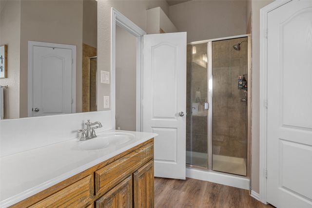 5520 Plata Lane, Benbrook, TX 76126