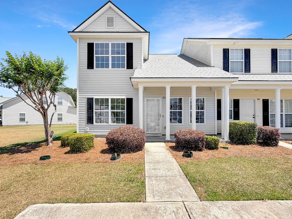 212 Congaree River Drive, Summerville, SC 29485