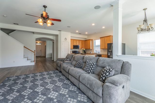 1404 Kittyhawk Drive, Little Elm, TX 75068