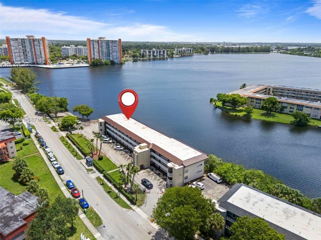 18900 NE 14th Ave D106, Miami, FL 33179