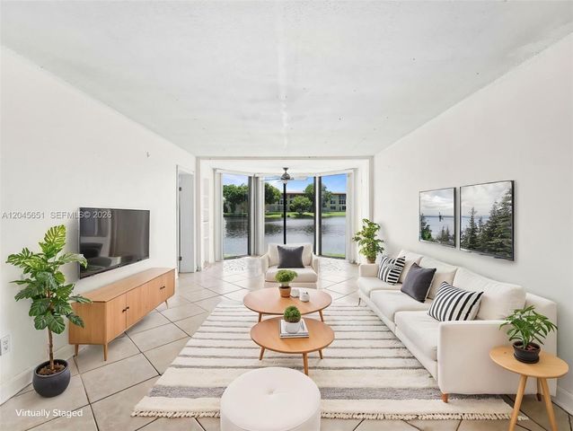 18900 NE 14th Ave D106, Miami, FL 33179