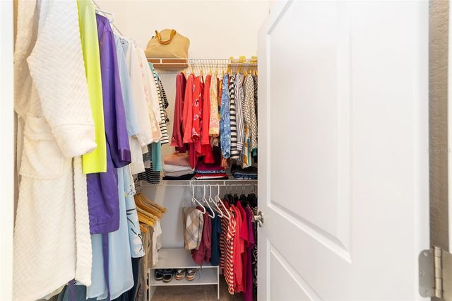 10161 JULIA ISLES AVENUE, Oxford, FL 34484