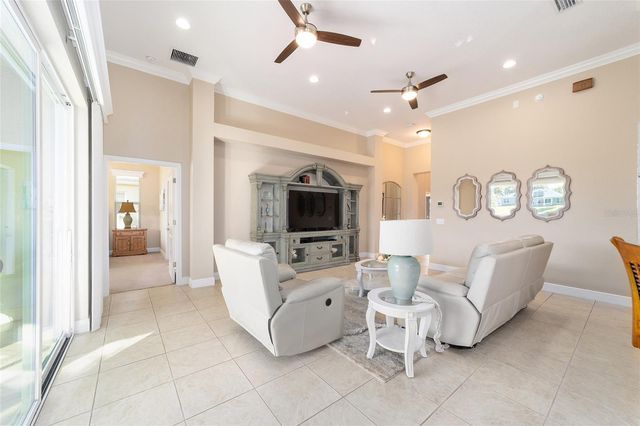 10161 JULIA ISLES AVENUE, Oxford, FL 34484