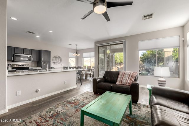 29727 N LITTLE LEAF Drive, San Tan Valley, AZ 85143