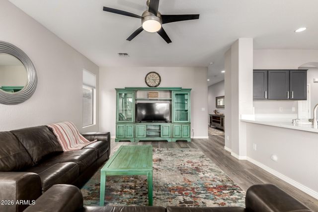 29727 N LITTLE LEAF Drive, San Tan Valley, AZ 85143