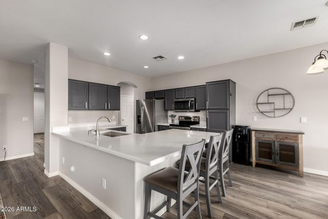 29727 N LITTLE LEAF Drive, San Tan Valley, AZ 85143