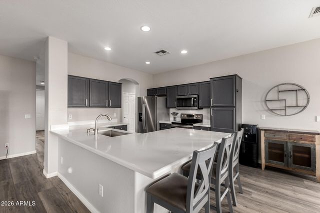 29727 N LITTLE LEAF Drive, San Tan Valley, AZ 85143