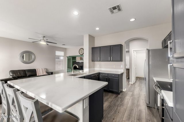 29727 N LITTLE LEAF Drive, San Tan Valley, AZ 85143