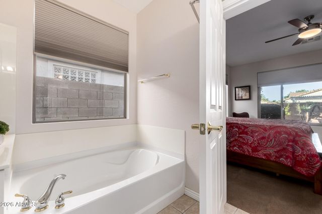 29727 N LITTLE LEAF Drive, San Tan Valley, AZ 85143