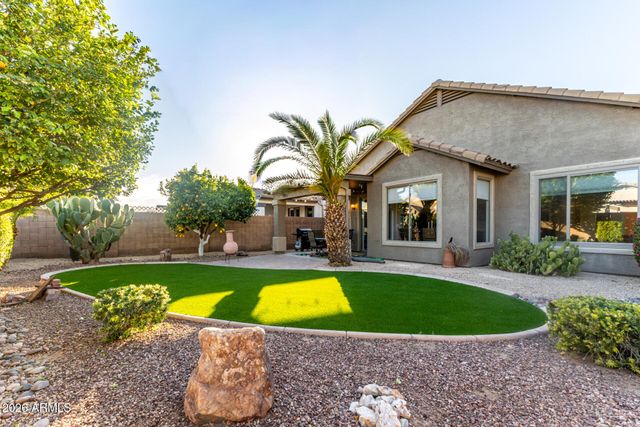 29727 N LITTLE LEAF Drive, San Tan Valley, AZ 85143