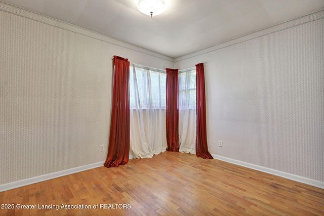 2206 Kuerbitz Drive, Lansing, MI 48906