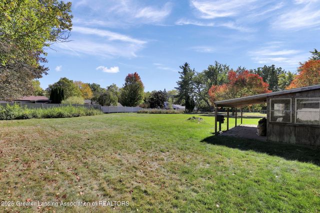 2206 Kuerbitz Drive, Lansing, MI 48906