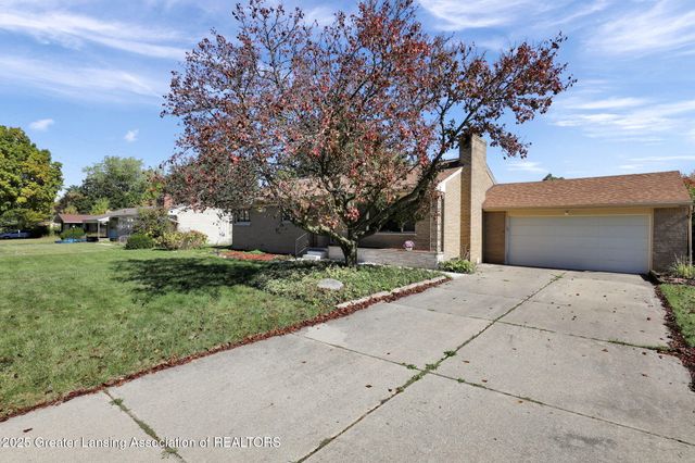 2206 Kuerbitz Drive, Lansing, MI 48906