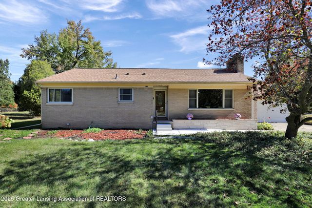 2206 Kuerbitz Drive, Lansing, MI 48906