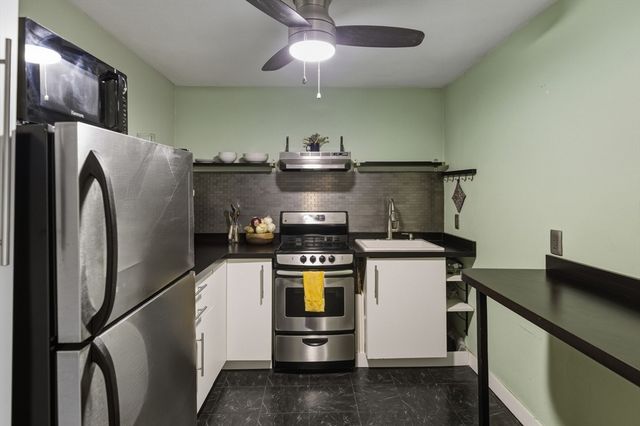 32 Whites Ave D65, Watertown, MA 02472