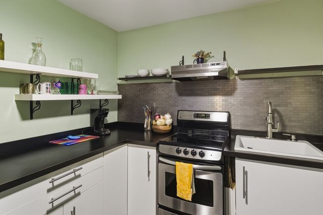 32 Whites Ave D65, Watertown, MA 02472