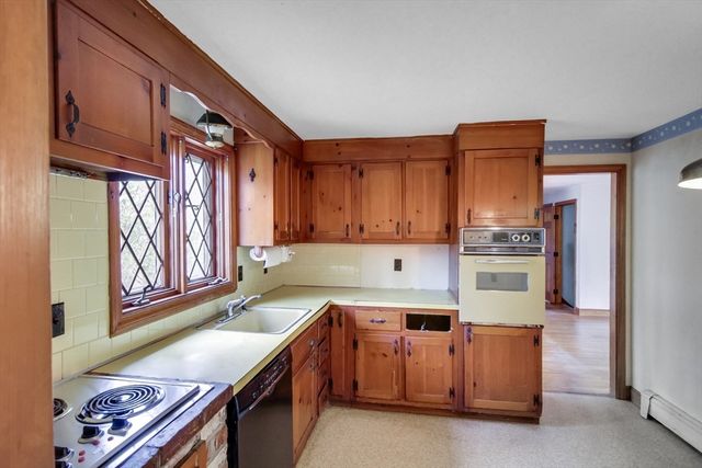 89 Indian Trl, Scituate, MA 02066