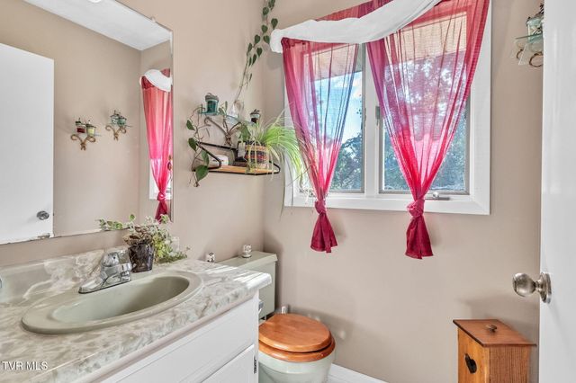 19418 Brandywine Road, Bristol, VA 24202