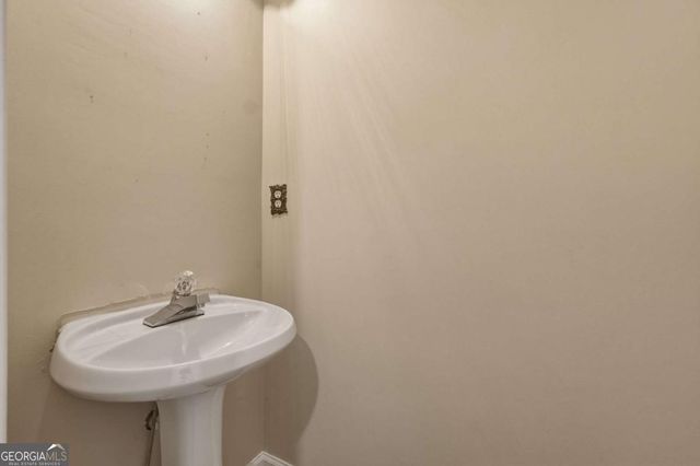 1242 Vintage Pointe Drive, Lawrenceville, GA 30044